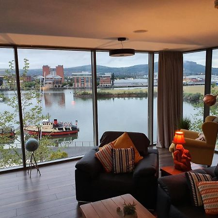 Luxury Apartment Marina Views At Titanic Quarter เบลฟาสต์ ภายนอก รูปภาพ