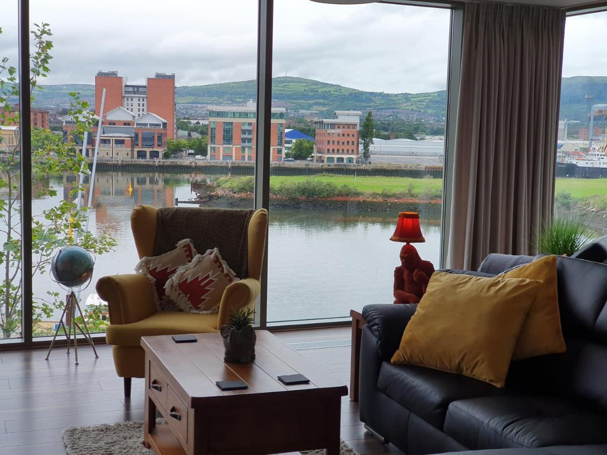 Luxury Apartment Marina Views At Titanic Quarter เบลฟาสต์ ภายนอก รูปภาพ