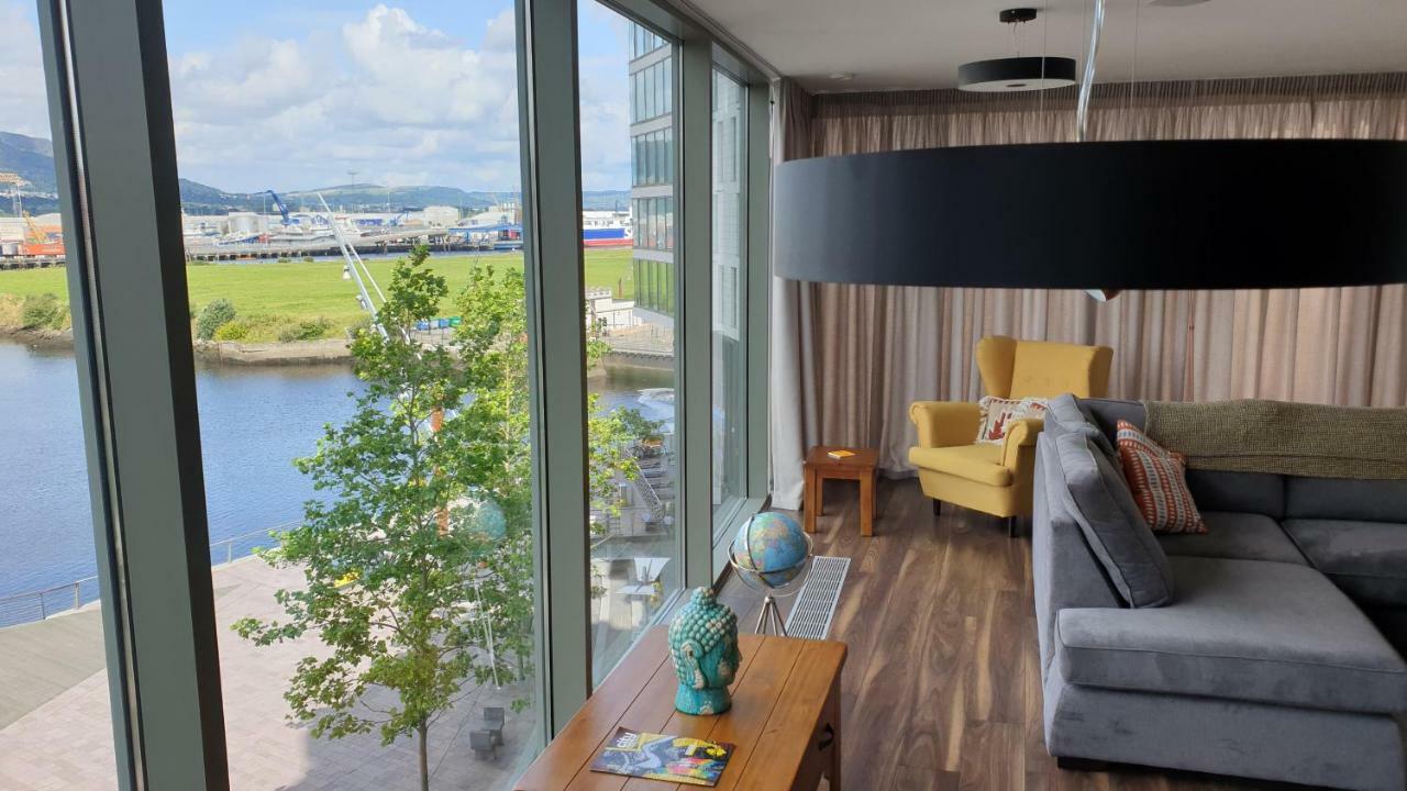 Luxury Apartment Marina Views At Titanic Quarter เบลฟาสต์ ภายนอก รูปภาพ